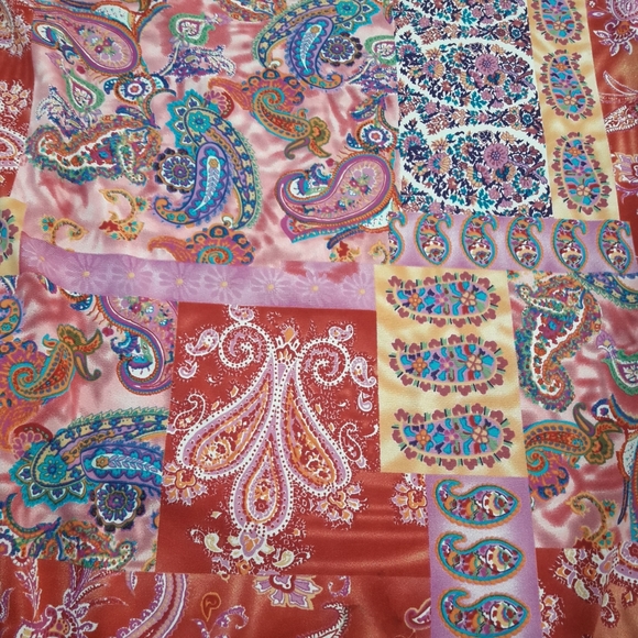 Long Sleeved Shirt Paisley Print Crew Neck Tshirt - Picture 10 of 13